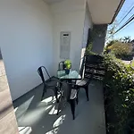 The Century City Cozy 3 Bedroom Apartment With Free Parking! 303
