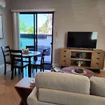 Spacious 1 Bed Adu In Encino, Home Away From Home