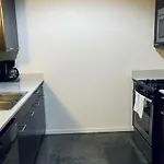 1 Bedroom Spacious In Hollywood