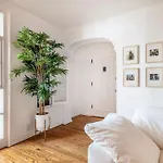 Luxurious Chic Chateau Iconic Sunset Strip Weho