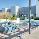 Blueground Woodland Hills Pool Gym Bbq Lax-1274