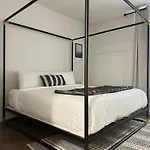 Beautiful Getaway Near Venice