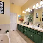 Spacious Studio With Two Queen Beds Near Beverlywood 5 Minutes To Rodeo Drive