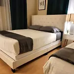Spacious Studio With Two Queen Beds Near Beverlywood 5 Minutes To Rodeo Drive