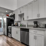 New 1 Bedroom Loft With View Of Hollywood Sign