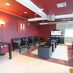 Downtown 2Br W Pool Gym Wd Nr Convention Center Lax-1040