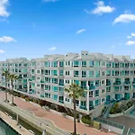 The Crystal 3 Level Penthouse - Marvelous Marina Views 2Br