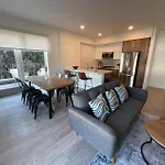 Modern Retreat In Koreatown - Perfect For Your La Stay!