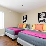 Charming 2Br Apartment Near Top La Attractions