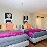 Charming 2Br Apartment Near Top La Attractions