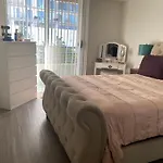 Charming Room In West Hollywood