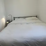 Cozy Studio In West Hollywood