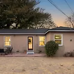 Balcom By Avantstay Newly Furnished Valley Home