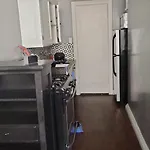 Cozy 1-Bedroom Apartment In Charming Los Angeles Near Staple Center
