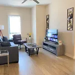 Amazing Apartments Near The Grove