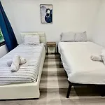 Los Angeles Cozy Pico Apartment 3Bedroom - 1Bath