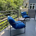 Gorgeous Private And Gated Home In Silver Lake With Pool & Views