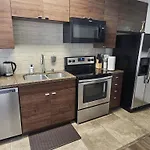Elegant Suites In Mdr-Venice With Pool, Hottub & Gym