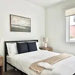 Chic Urban Retreat In Heart Of La, Steps From Attractions!