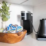 Modern 1-Bedroom Apartment