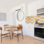 Stylish 4B3B Villa Near Sunset Blvd