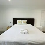 Luxe Stay Room With Private Bathroom 55