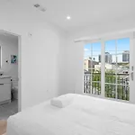 Modern 5Br Home With Full Amenities & Parking #2