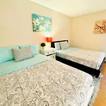 Stayelegant Exclusive Suites In Mdr-Venice With Gym & Hottub