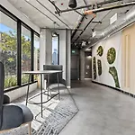 Private Skyloft, Dtla Views, 1 Mile To Dodger Stadium
