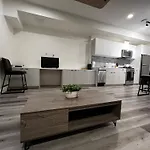 Heart Of Hollywood-Walk Of Fame 1Bd Studio With View -Free Parking, Balcony, Wifi, Rooftop, Gym, Upscale Amenities