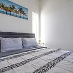 Hollywood Famous Townhome With Pvt Rooftop Scenic Views