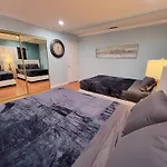 3 Bedroom Guest Suite First Floor Unit With Nice Patio Area Right Next To The Mrc Hotel 10 Minutes From Rodeo Drive Washer Dryer Wifi And More