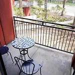 Lux 2 Bedroom In Woodland Hills