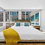 The Pearl - Penthouse Marina View Private Rooftop