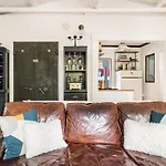 Cozy Hillside Cabin In Silverlake, Echo Park