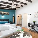 Comfortable Beverly Hills Studio Near Rodeo Drive