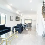 Stylish 4Br Townhouse In Mid City - Cr2-C2