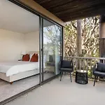 Onyx Oasis - Bold Marina 2Br Gem Indoor Fireplace Water View