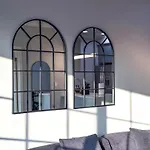 Bright & Spacious In Iconic La Neighborhood-Free Parking