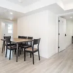 Cozy La Retreat Near Usc Steps To Koreatown & Downtown