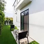 Brand New Modern 5 Bedroom House Pickfair Village