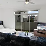 Elegant And Comfortable Studio Apartment In Beverly Hills
