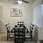 Inglewood Villa