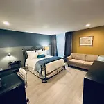 Best Location West La Spacious Condo With Hottub