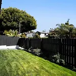 Westminster Bungalow - Front House With Private Entrance