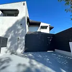 Hollywood Hills Luxury Nest