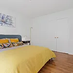 Cozy 1 Bedroom West Hollywood