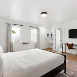 Aliza Hotel
