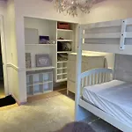 Women Only Oasis In City Center Private Bedroom Large Estate View Pool Encino Hills Sherman Oaks 405-101 Xsepulveda