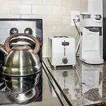 Luxury Apartstudio Marina Del Rey Pool, Gym, Parking, Jacuzzi, Bbq
